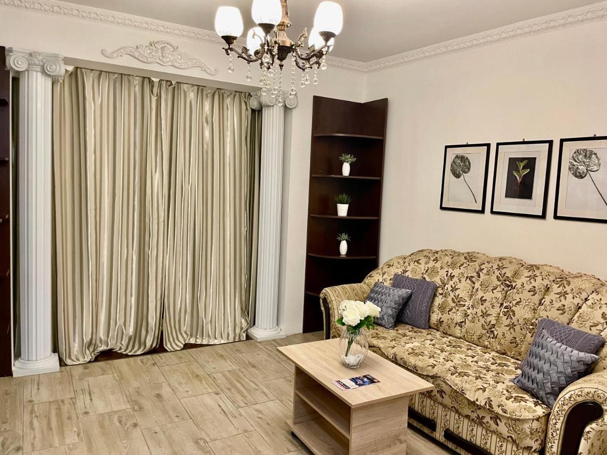 Baroq Central City Apartment