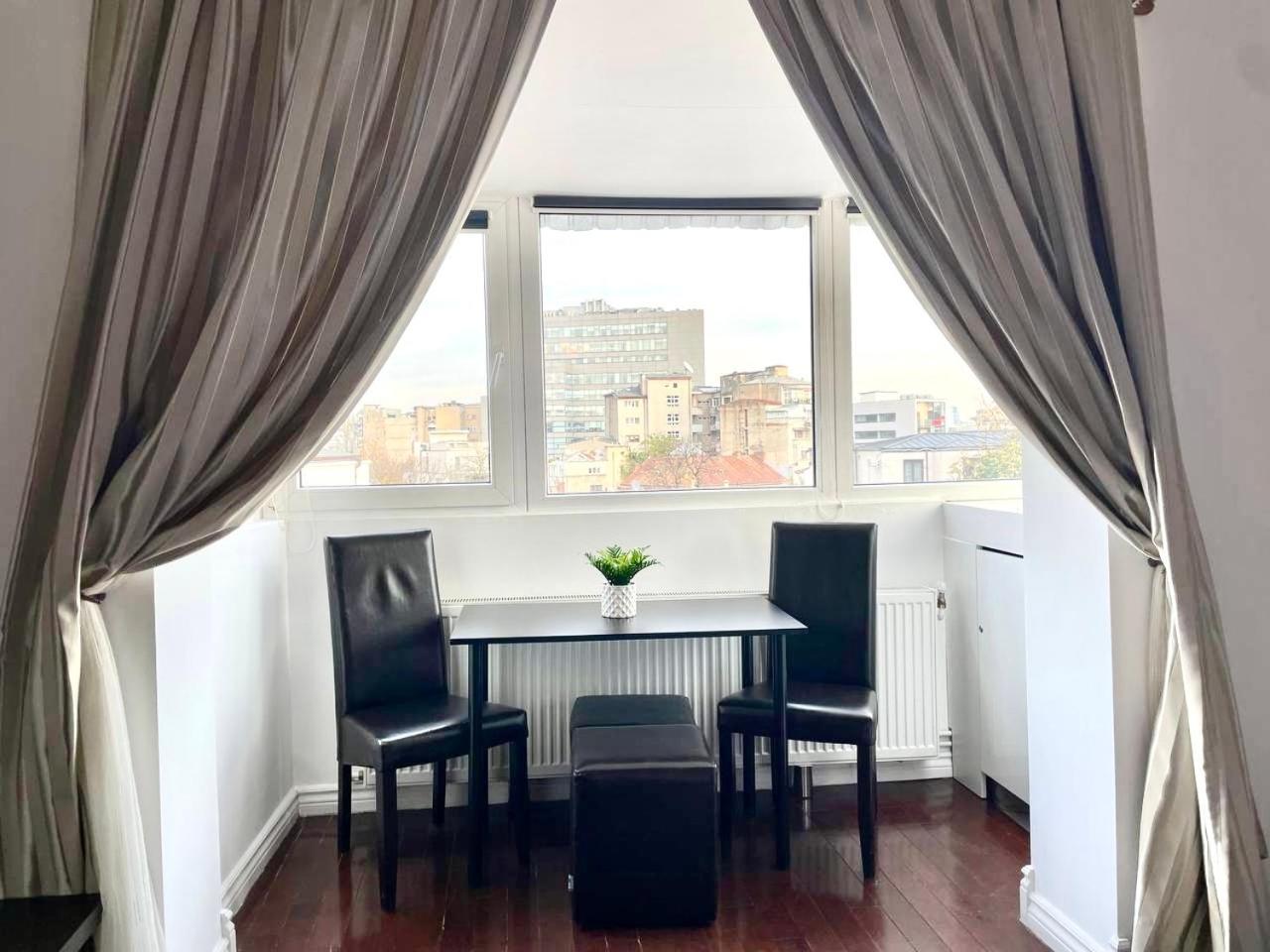 Baroq Central City Apartment * Bucharest